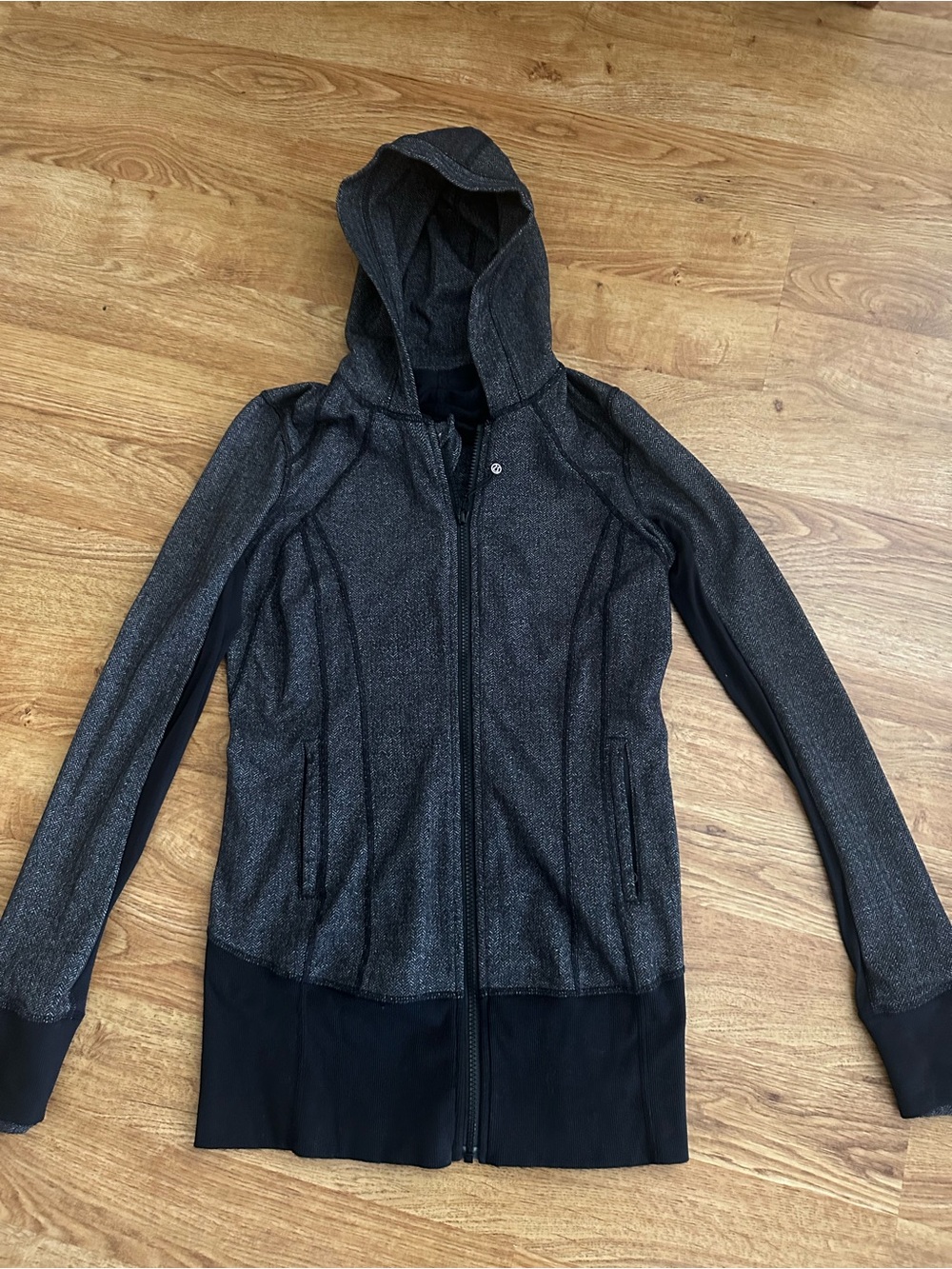 Lululemon Athletica Daily Practice Jacket Size 8